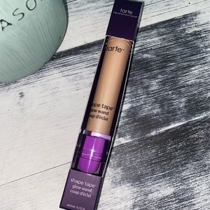 Tarte Shape Tape Glow Wand in “Alight”